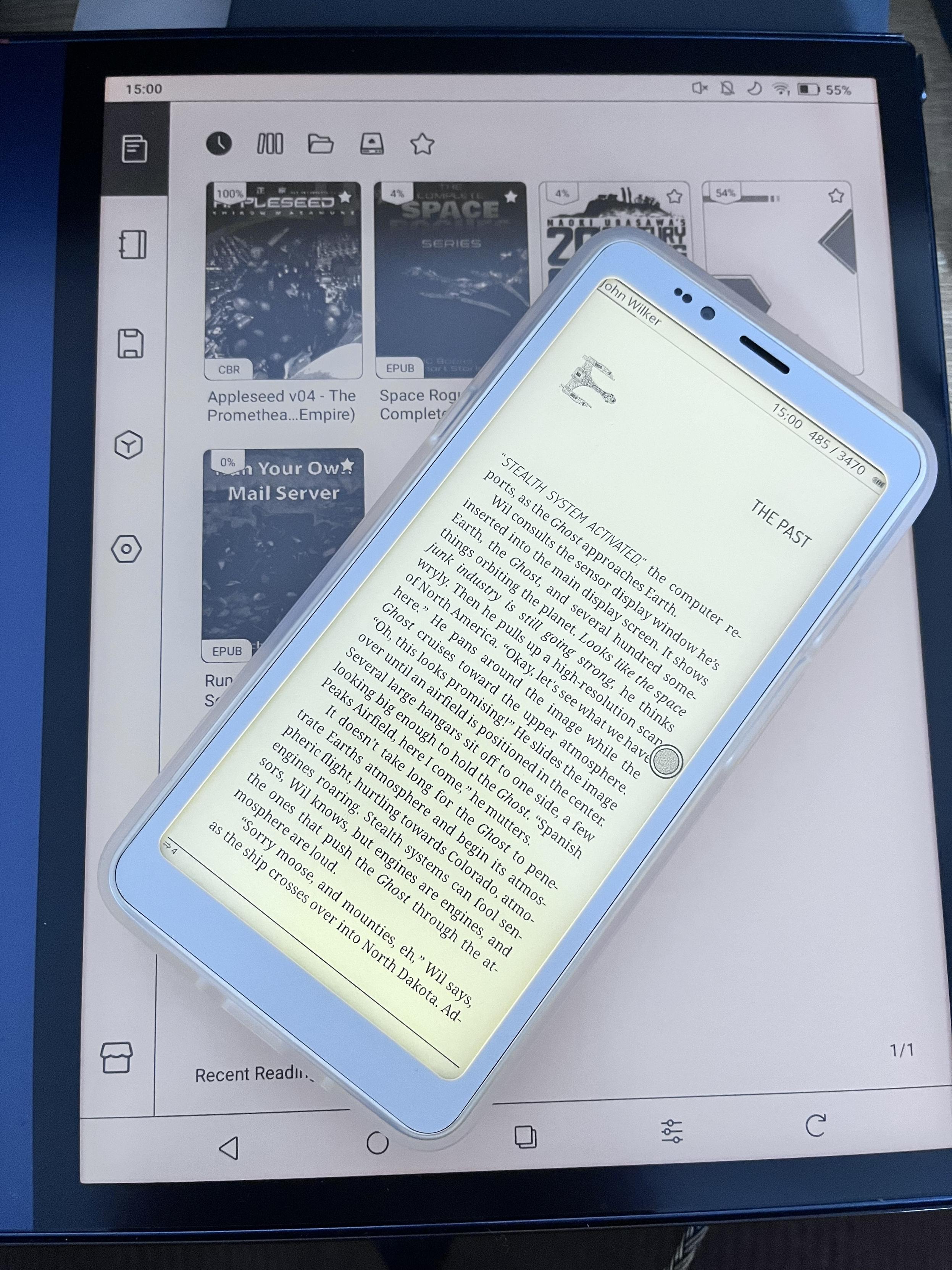 Bigme hibreak s on top of boox onyx 11 inch