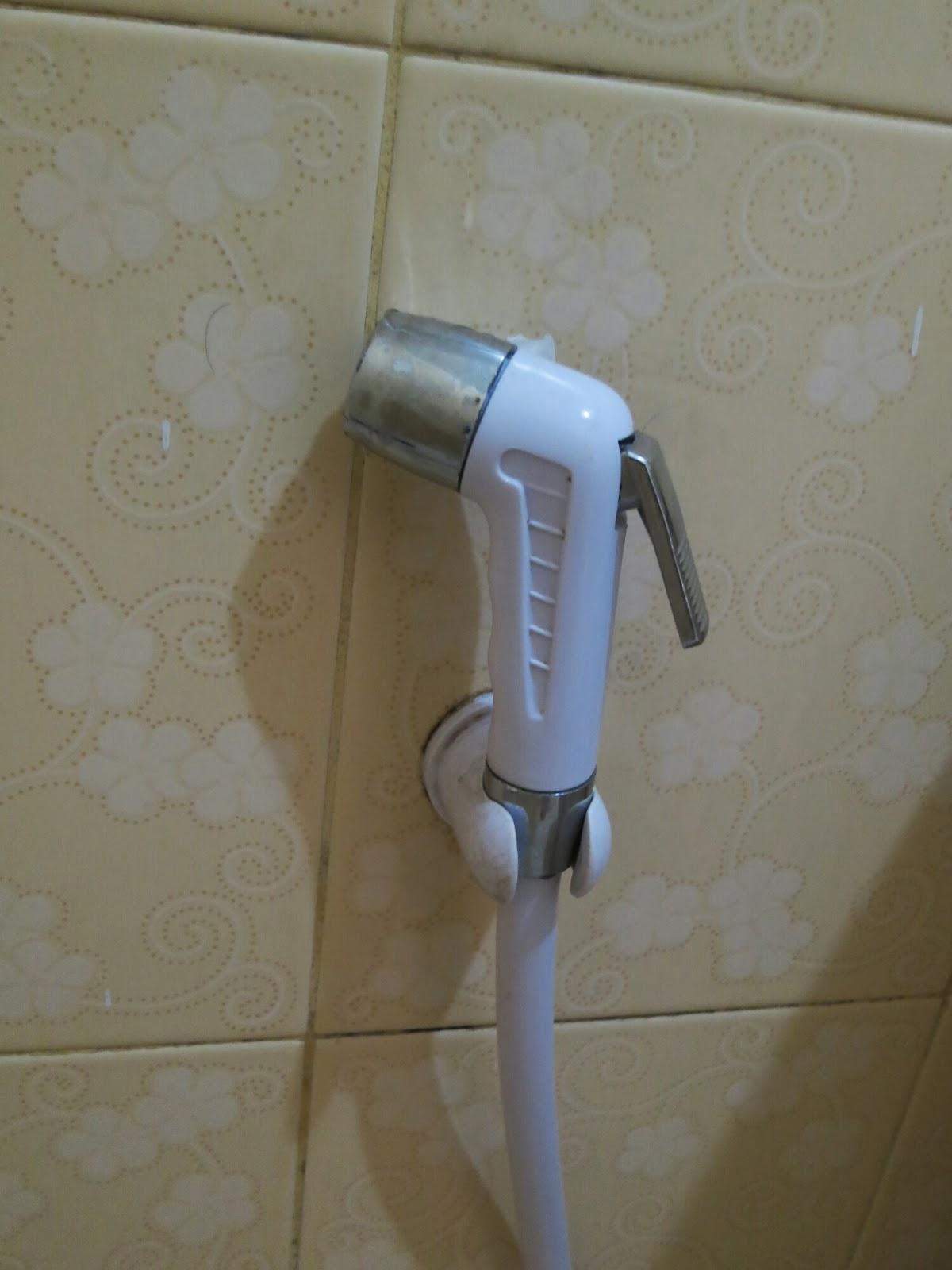 Thai “bidet”